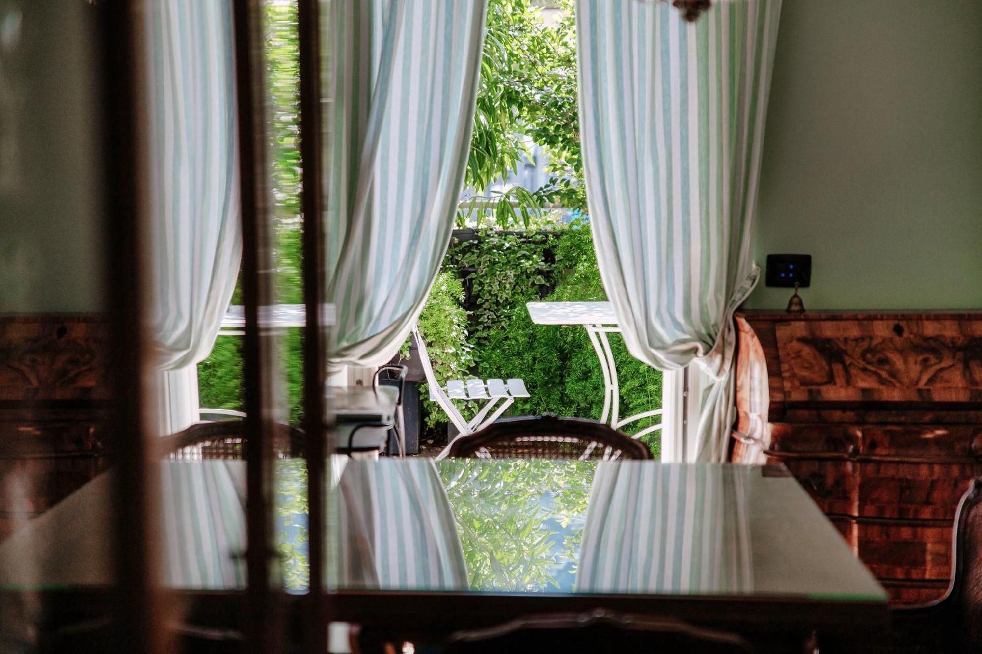 Green Home 65 - The House Of Travelers Como Exteriér fotografie